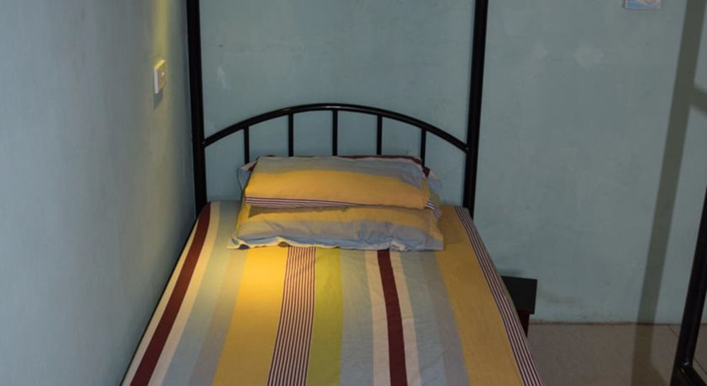 Hanoi Street View Hotel Екстер'єр фото